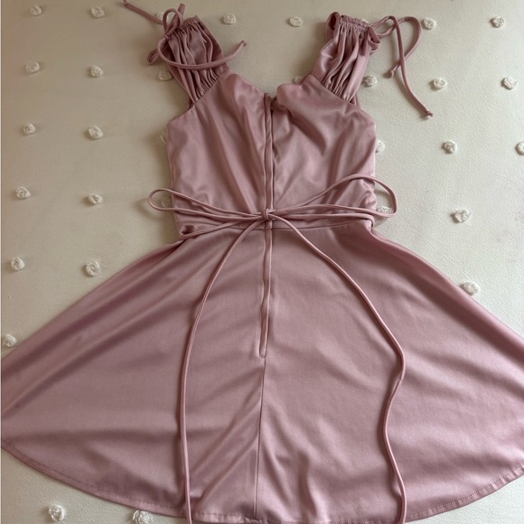 Pink Ruched Dress - Picture 3 of 4